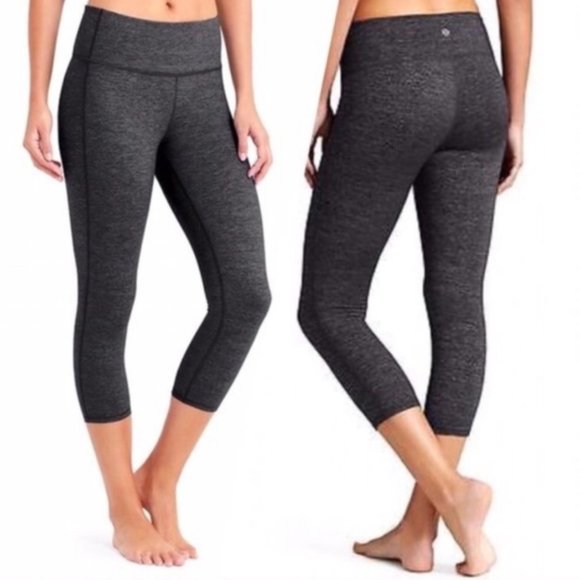 305922 athleta